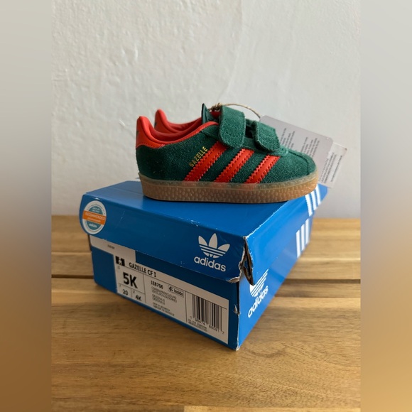 Toddler Adidas Gazelle in Green/Orange. Like new, worn only once. Size 5K. - Picture 2 of 4